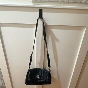 Tory Burch Dena fold over Black Leather crossbody